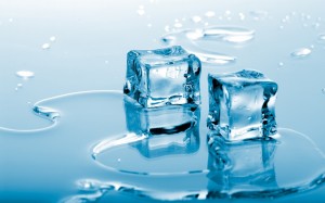 Blue_ice_cubes